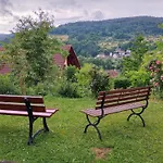 Travel Sleep & L Ruhige Uebernachtung Mit Main-blick Und Garten L Und Gaestezimmer Lejlighed Neustadt am Main