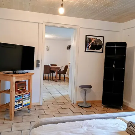 Travel Sleep & L Ruhige Uebernachtung Mit Main-blick Und Garten L Und Gaestezimmer *