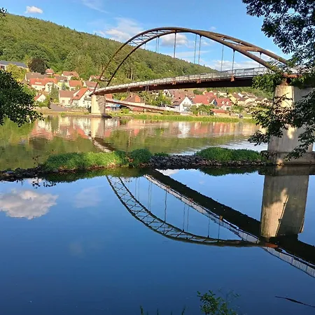 Travel Sleep & L Ruhige Uebernachtung Mit Main-blick Und Garten L Und Gaestezimmer * Neustadt am Main