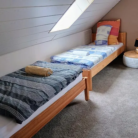 Sleep&chill - Ruhige Uebernachtung Mit Main-blick Apartman