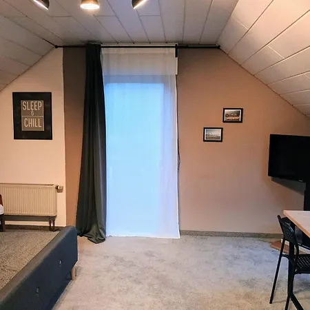 Sleep&chill - Ruhige Uebernachtung Mit Main-blick Neustadt am Main