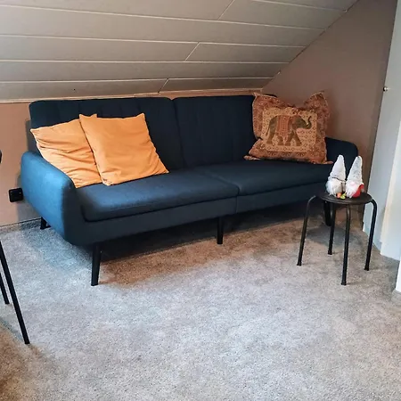 Sleep&chill - Ruhige Uebernachtung Mit Main-blick Apartman