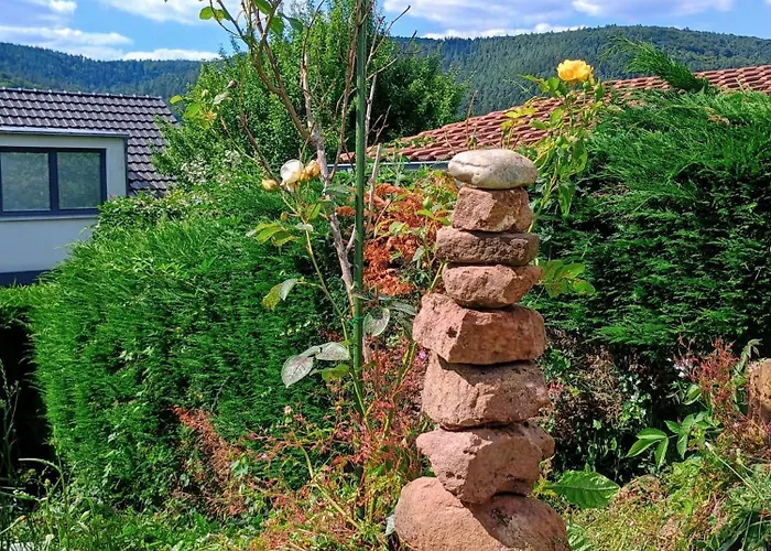 Daire Travel Sleep & L Ruhige Uebernachtung Mit Main-blick Und Garten L Und Gaestezimmer Neustadt am Main