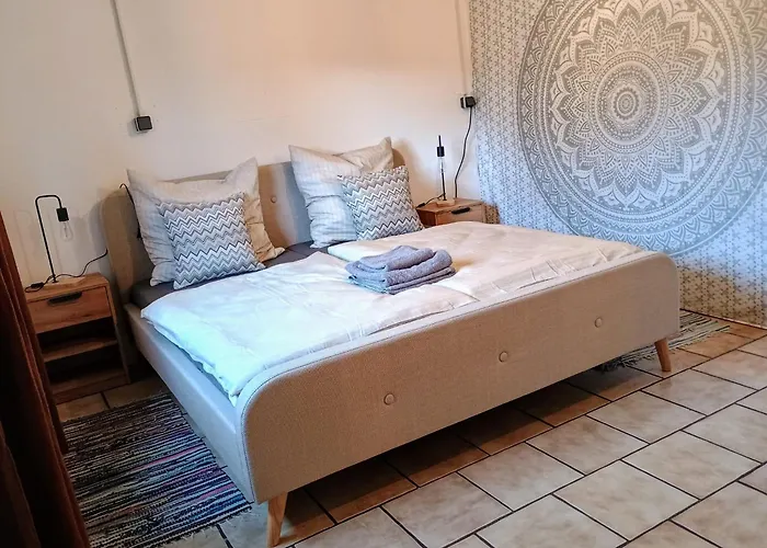 Travel Sleep & L Ruhige Uebernachtung Mit Main-blick Und Garten L Und Gaestezimmer Appartement